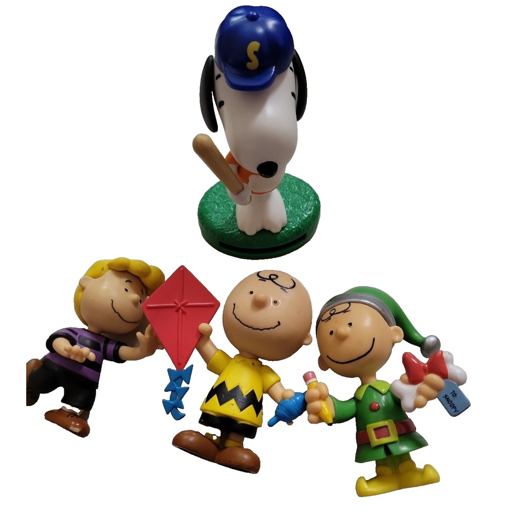 Snoopy Charlie Brown Schroeder Mixed Toy Lot
